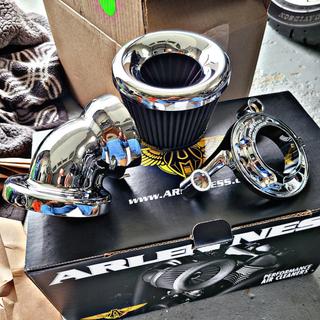 ArlennessVELOCITY 65°乾式エアクリーナー
クローム Velocity 65® Air Cleaner, Chrome – ArlenNess