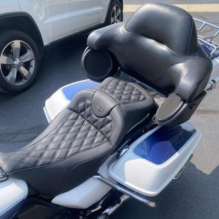 Saddlemen 1997-2007 Harley-Davidson Road King EFI FLHR Step-Up Seat Full Lattice Stitch Black - Sportbike Track Gear