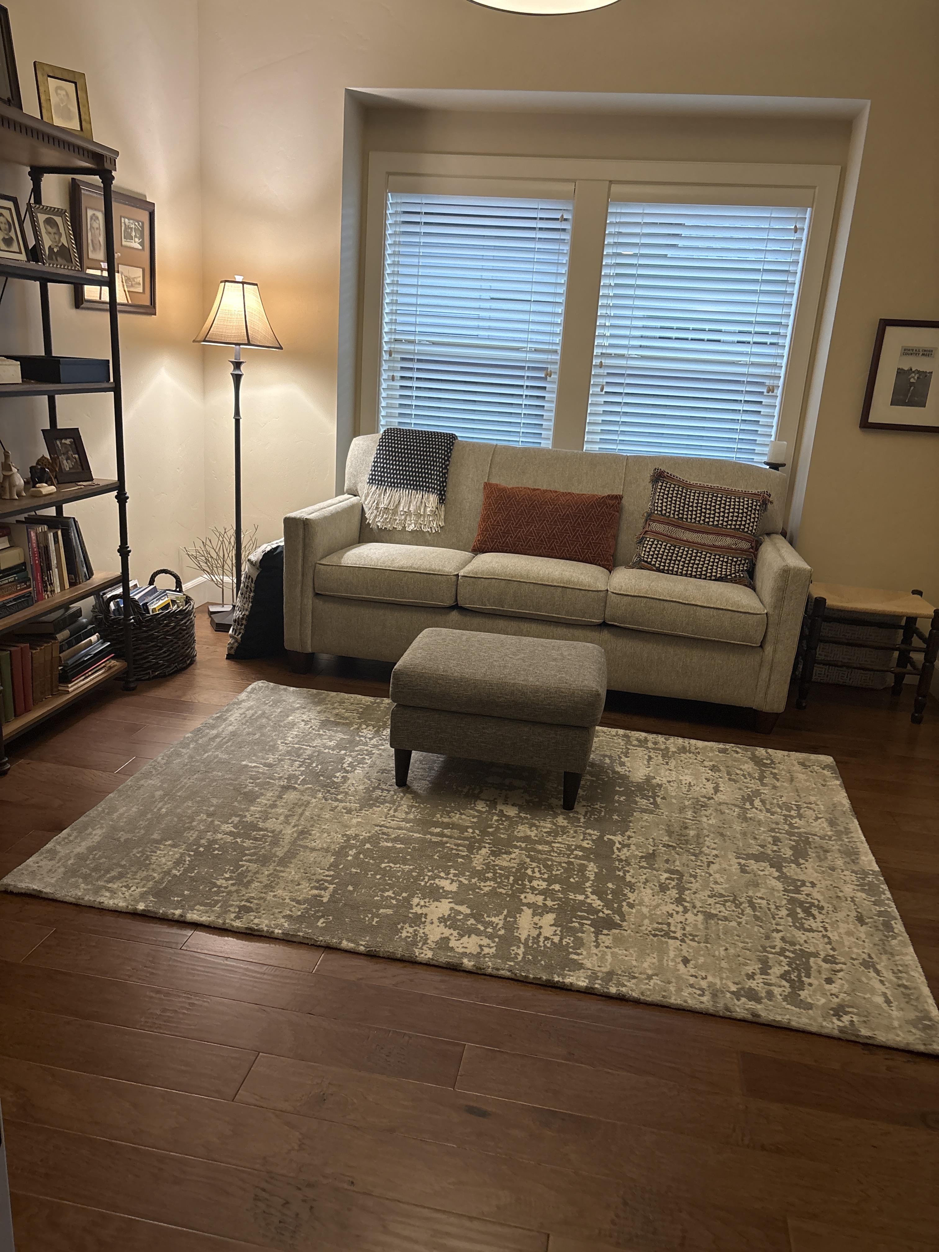 Valmontic 8' x 10' Rug | Ashley
