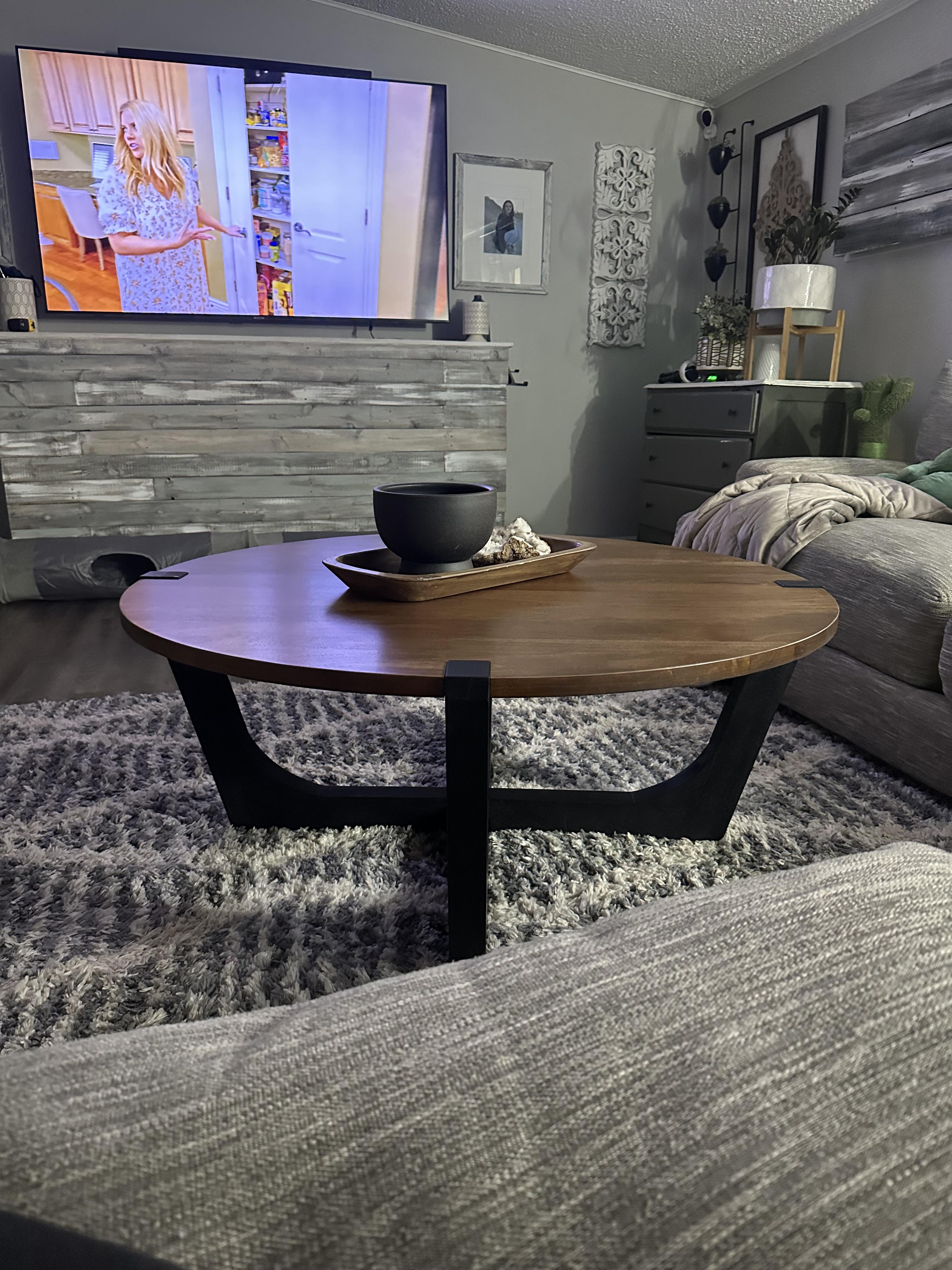 Hanneforth Coffee Table | Ashley