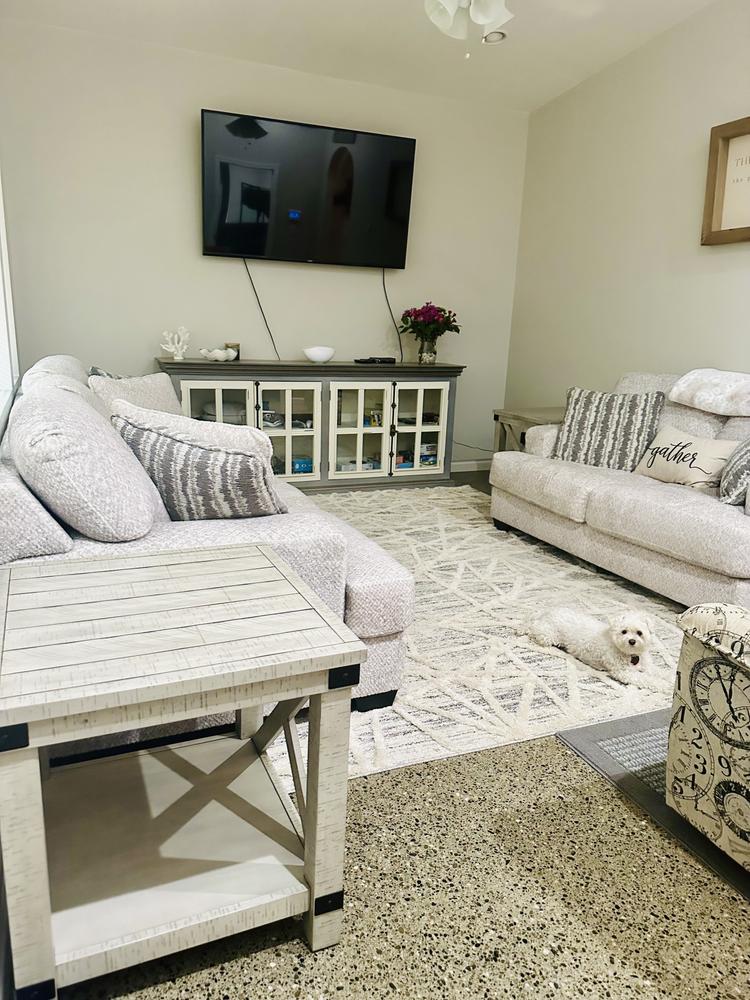 Carynhurst End Table | Ashley