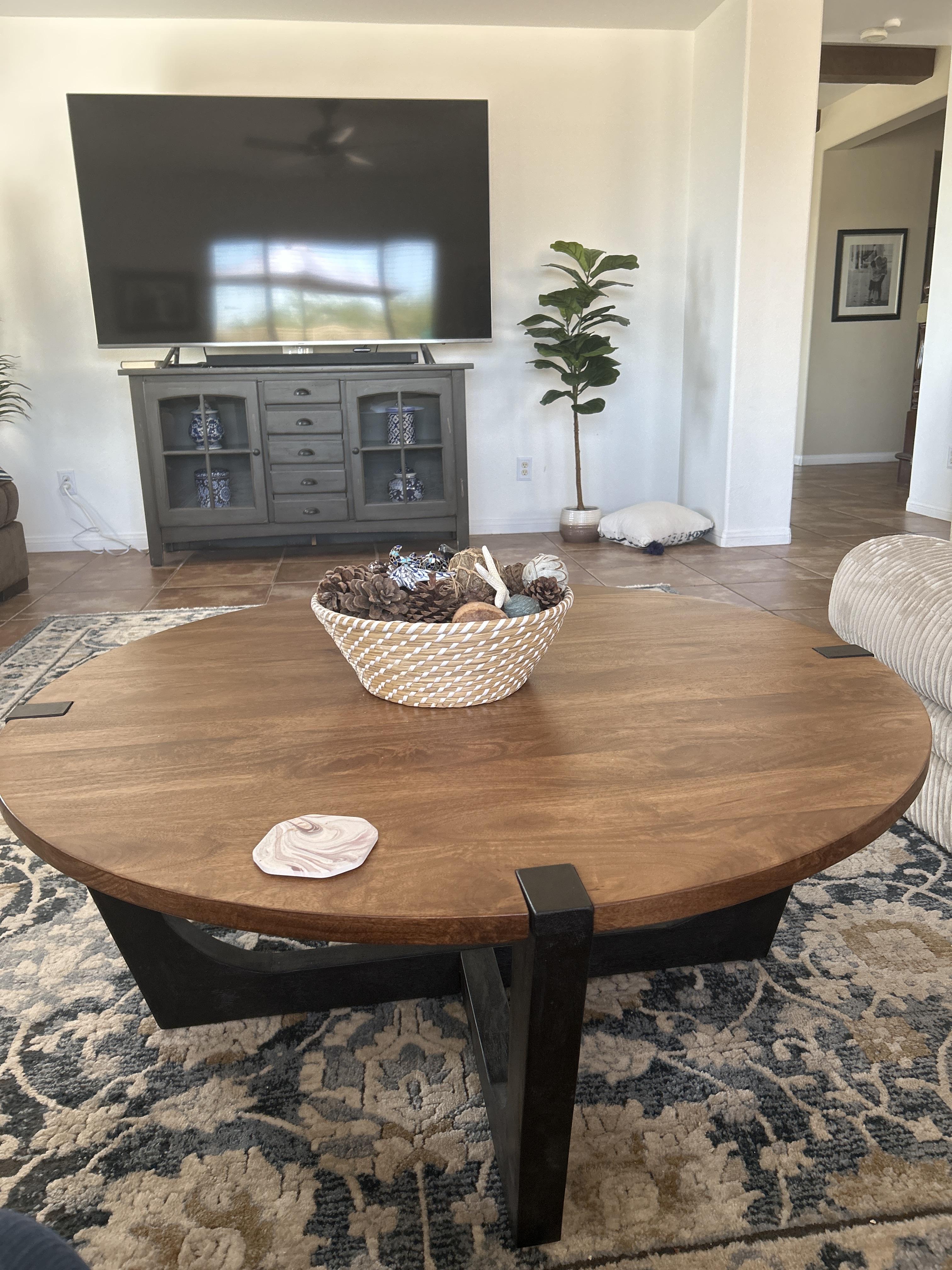 Hanneforth Coffee Table | Ashley
