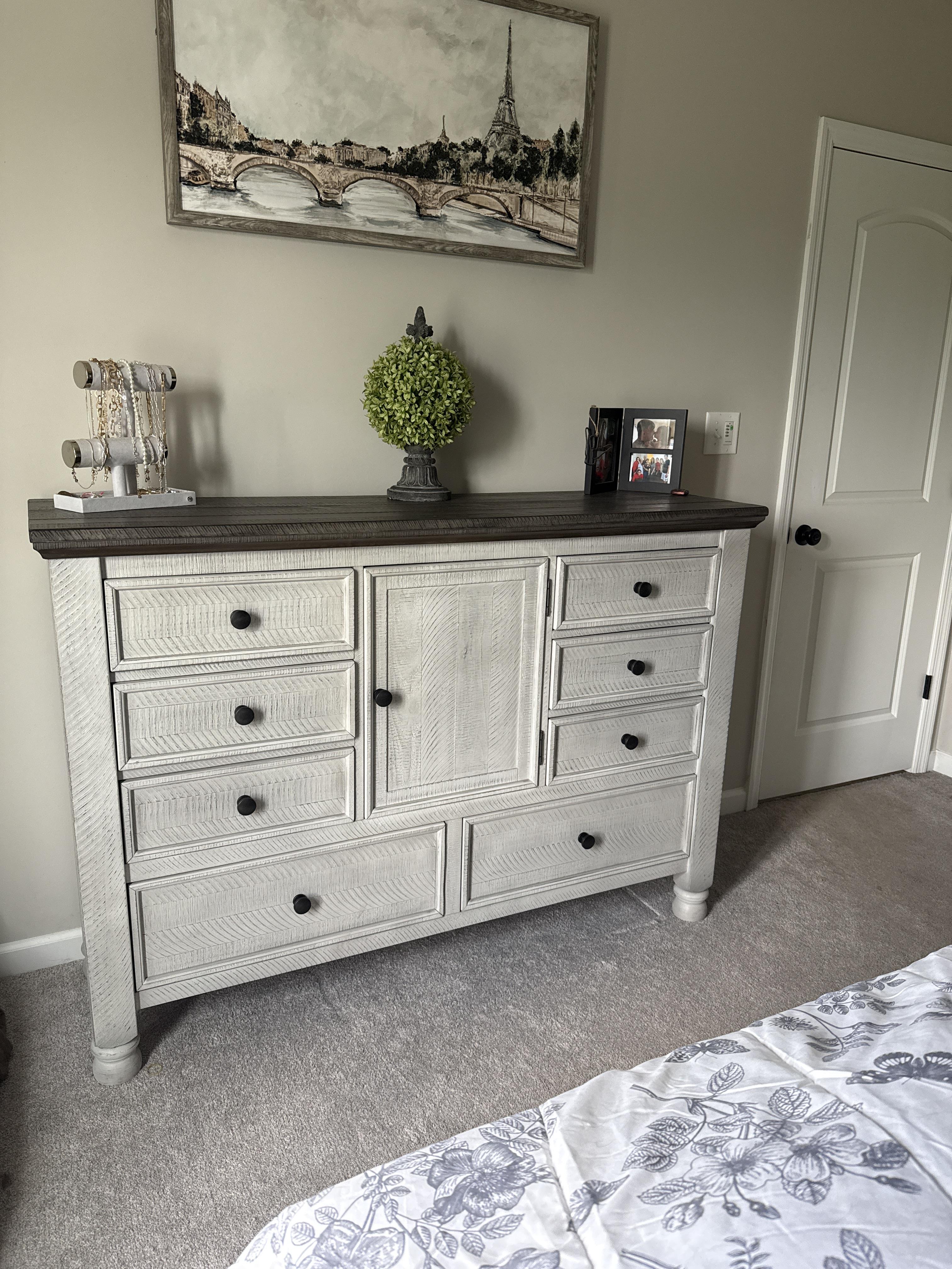 Havalance 8 Drawer Dresser with Door | Ashley