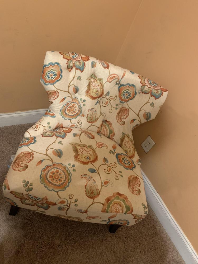 Laura Accent Chair | Ashley
