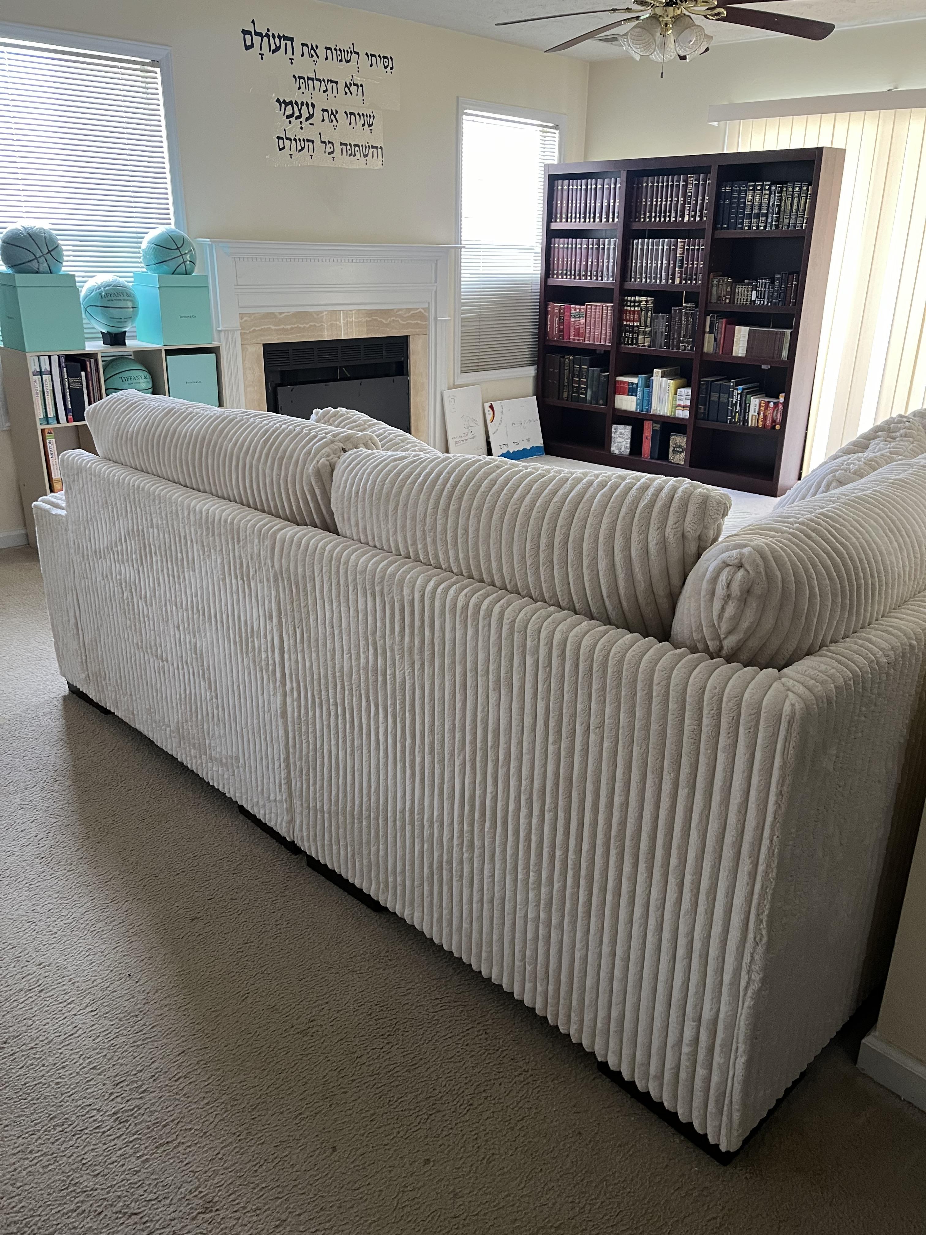 Lindyn 5-Piece Modular Sectional with Chaise | Ashley