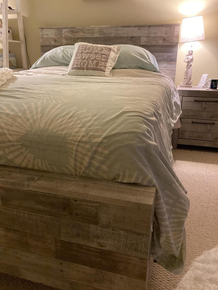 Effie Queen Panel Headboard | Ashley
