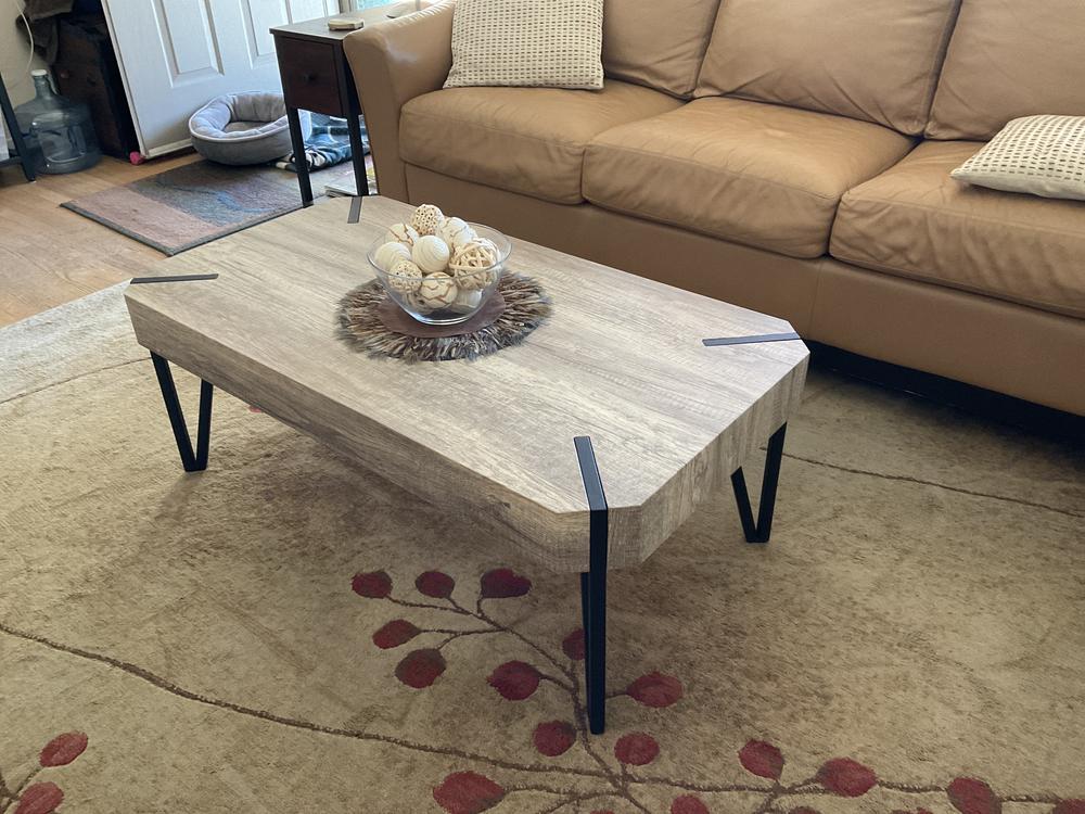 Safavieh Conor Mid Century Coffee Table | Ashley