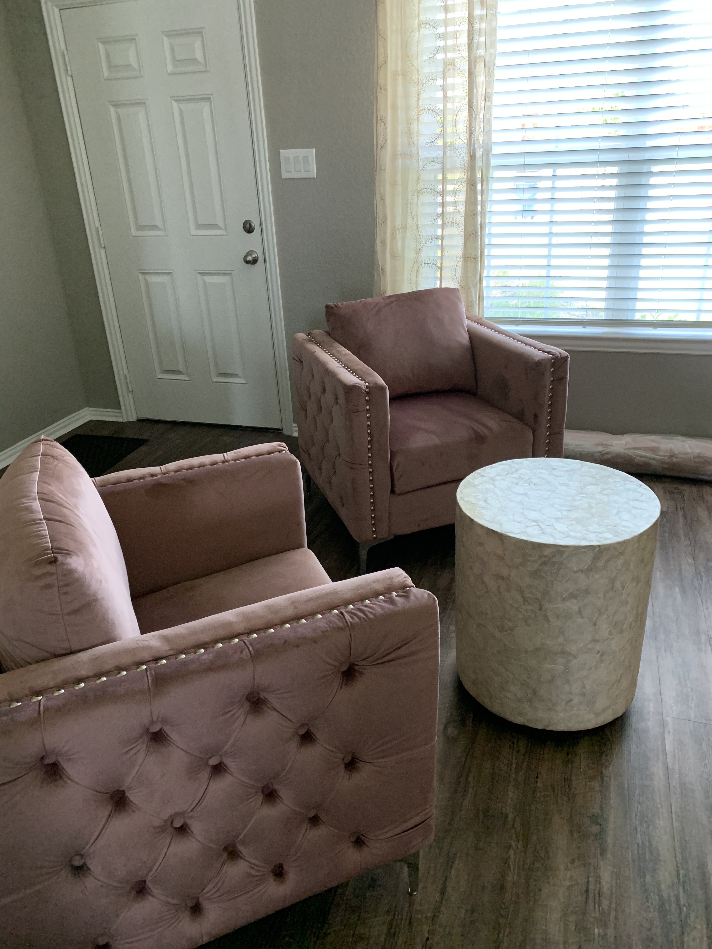 Lizmont Accent Chair | Ashley
