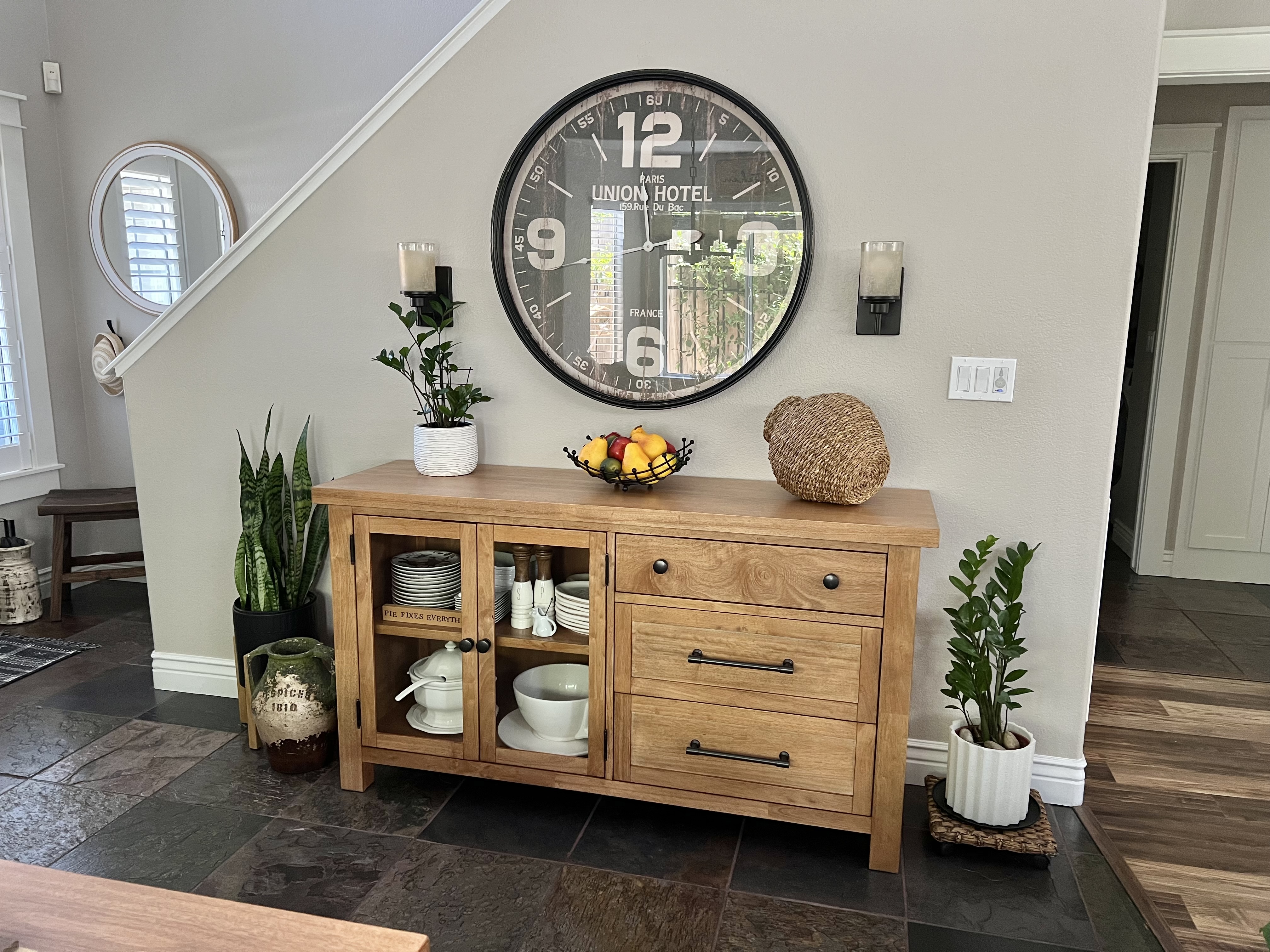 Kristiland Dining Server | Ashley