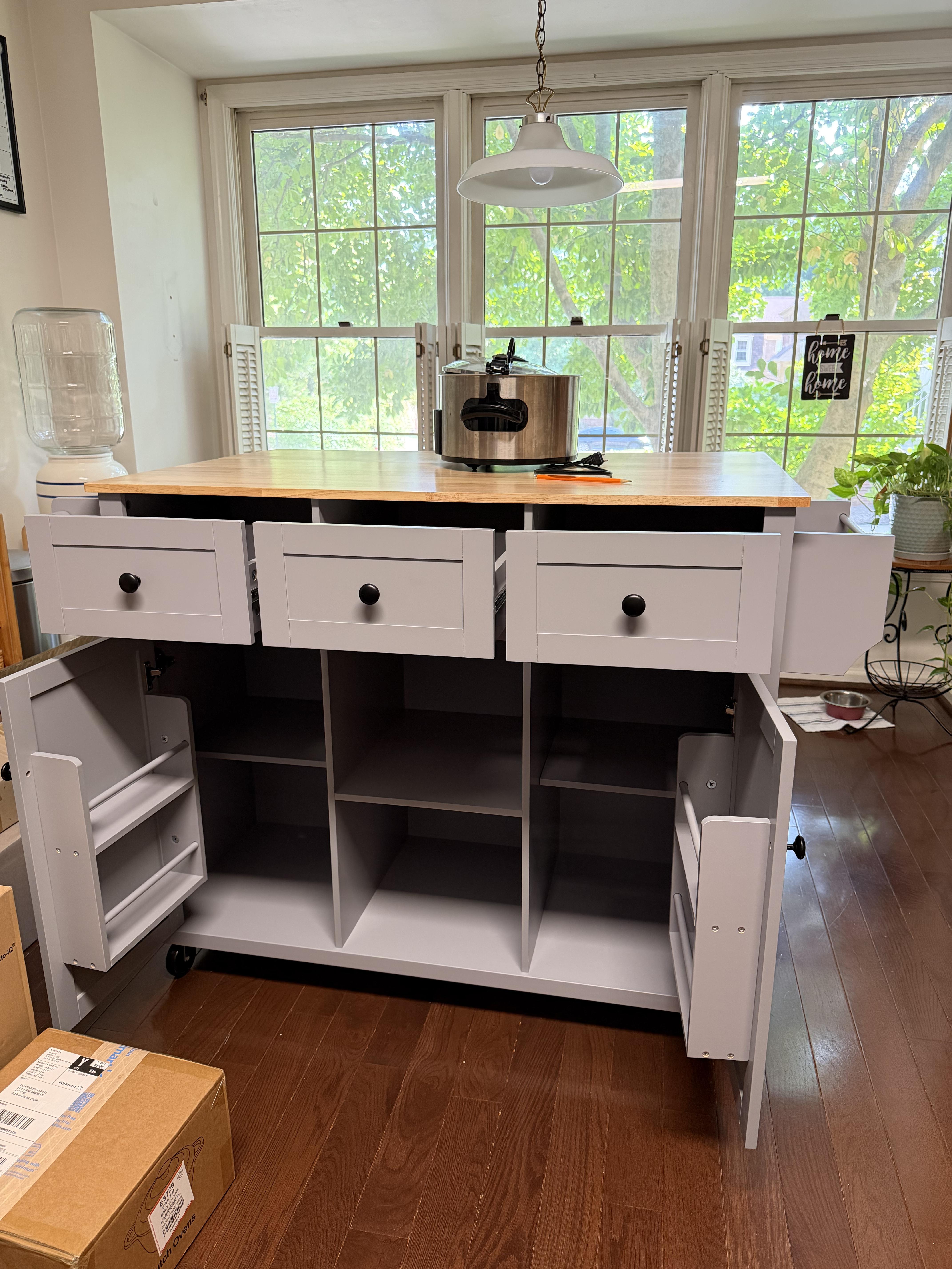 Dovelina Zenyra Kitchen Island | Ashley