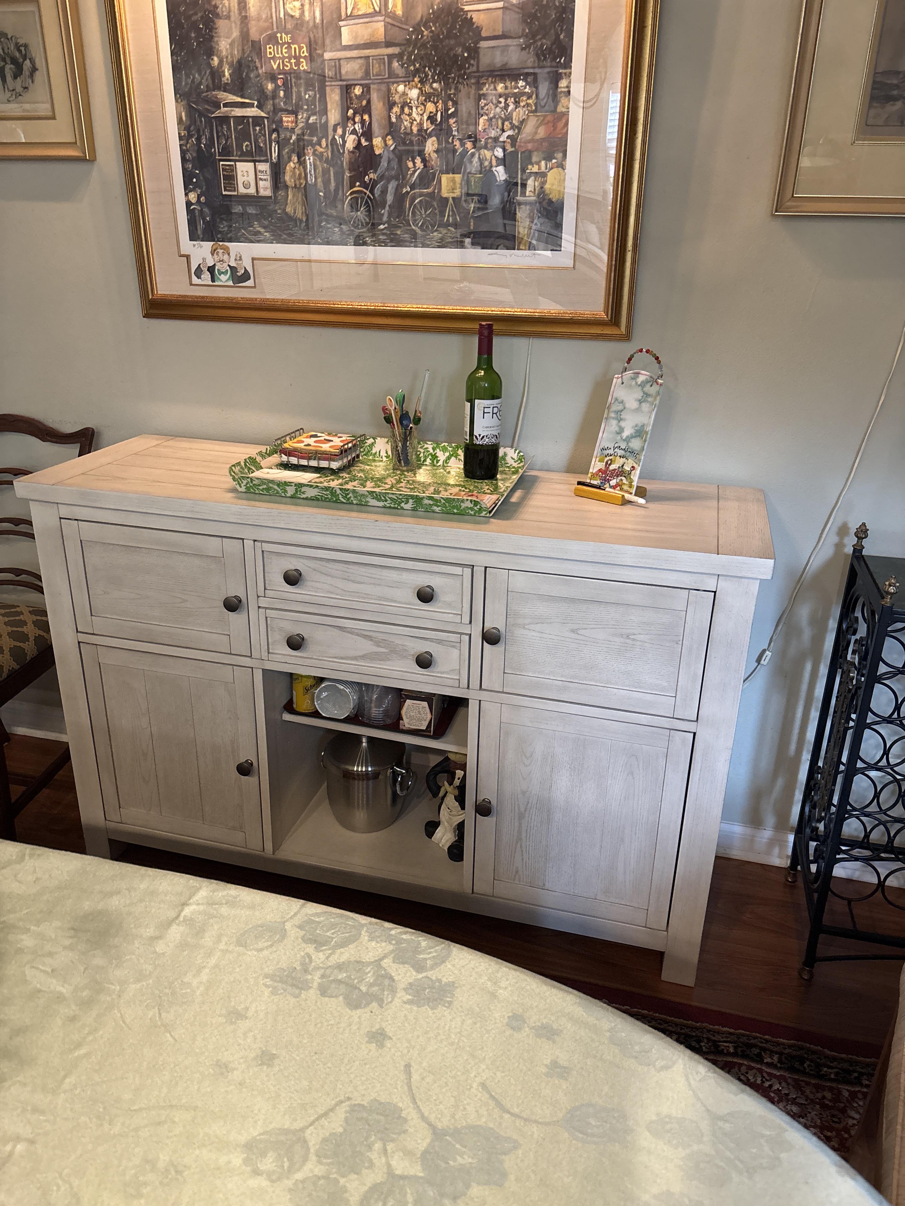 Robbinsdale Dining Server | Ashley
