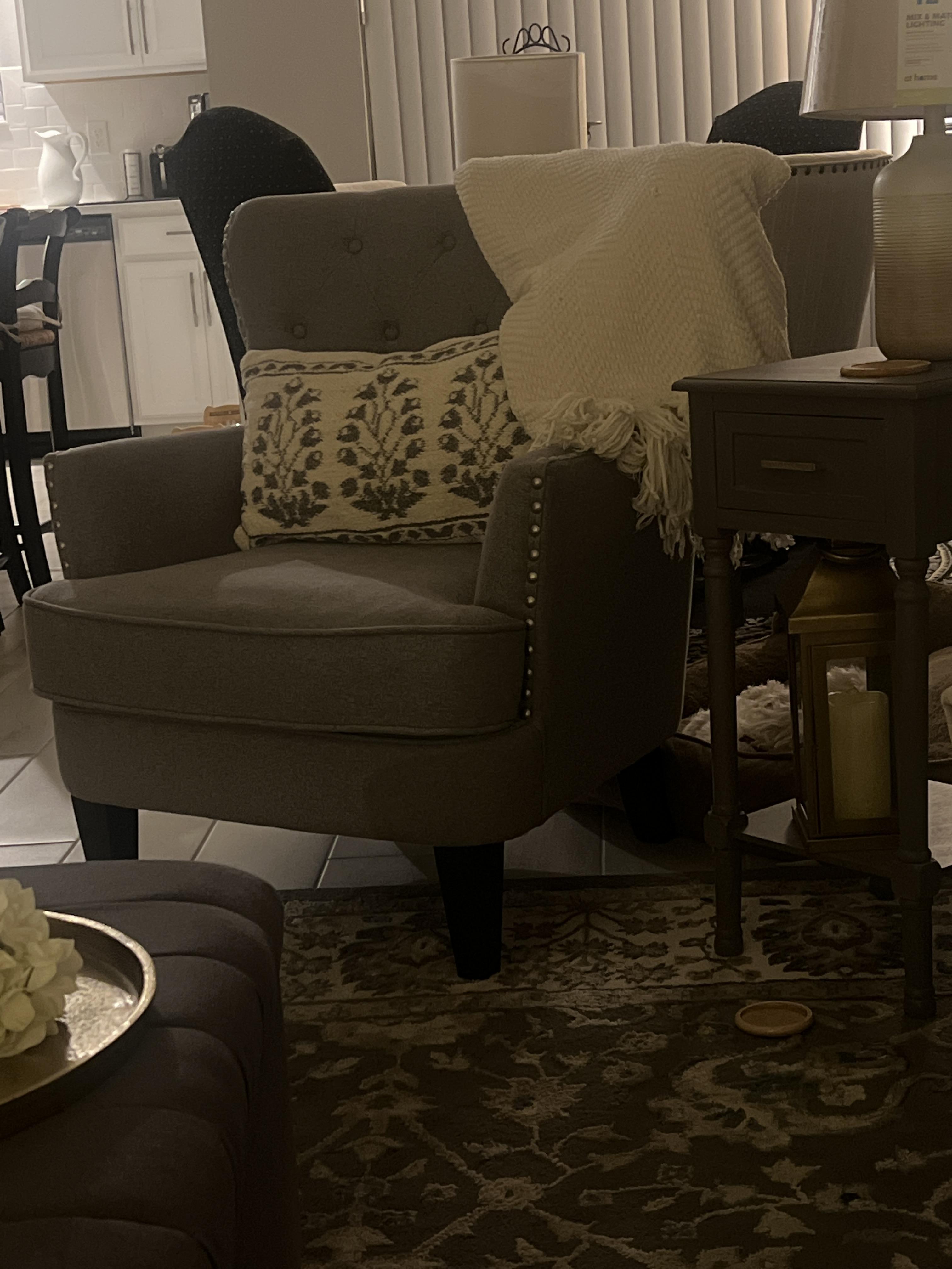 Romansque Accent Chair | Ashley