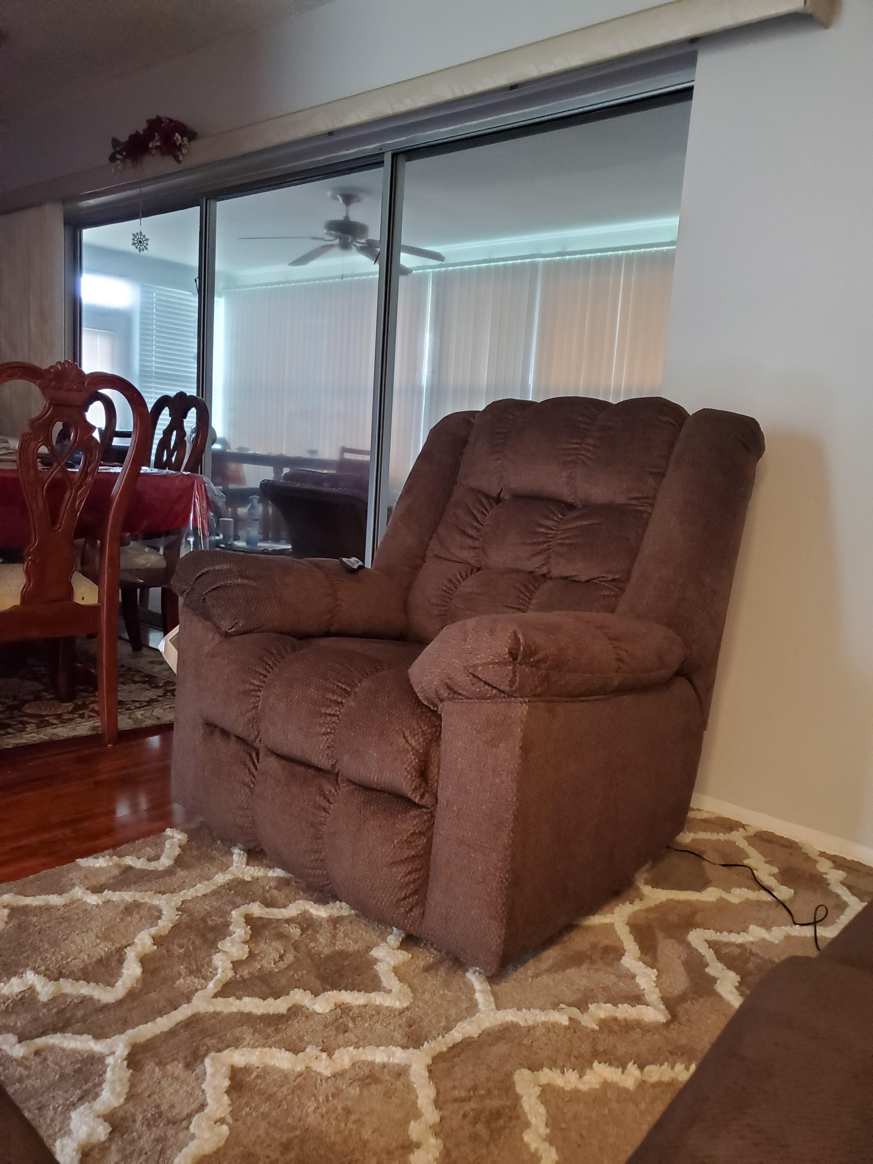Drakestone Manual Rocker Recliner | Ashley