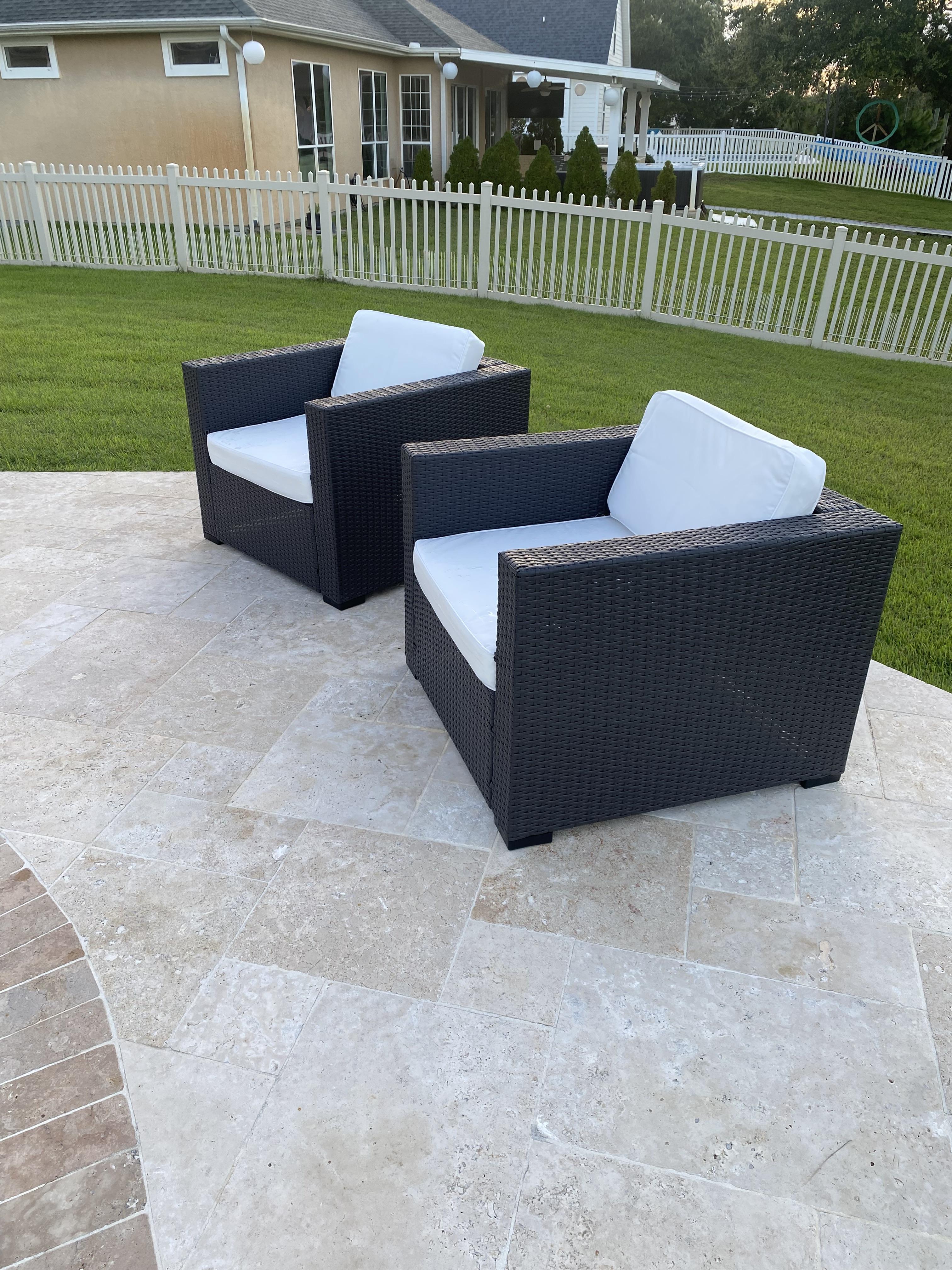 ピーチ② Biscayne 2 Piece Outdoor Wicker Chair Set | Ashley