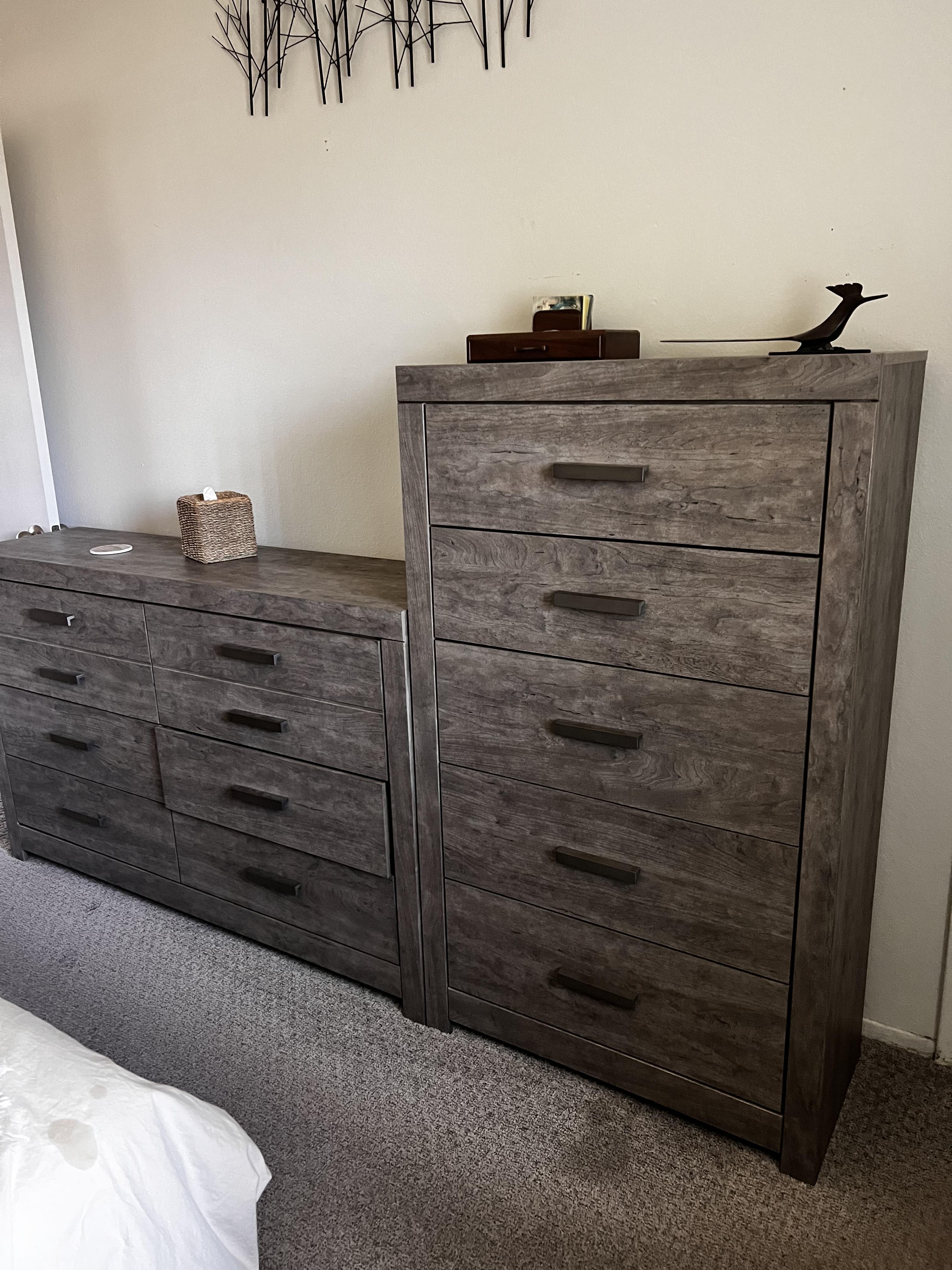 Culverbach Queen Panel Bed with Mirrored Dresser and Chest | Ashley