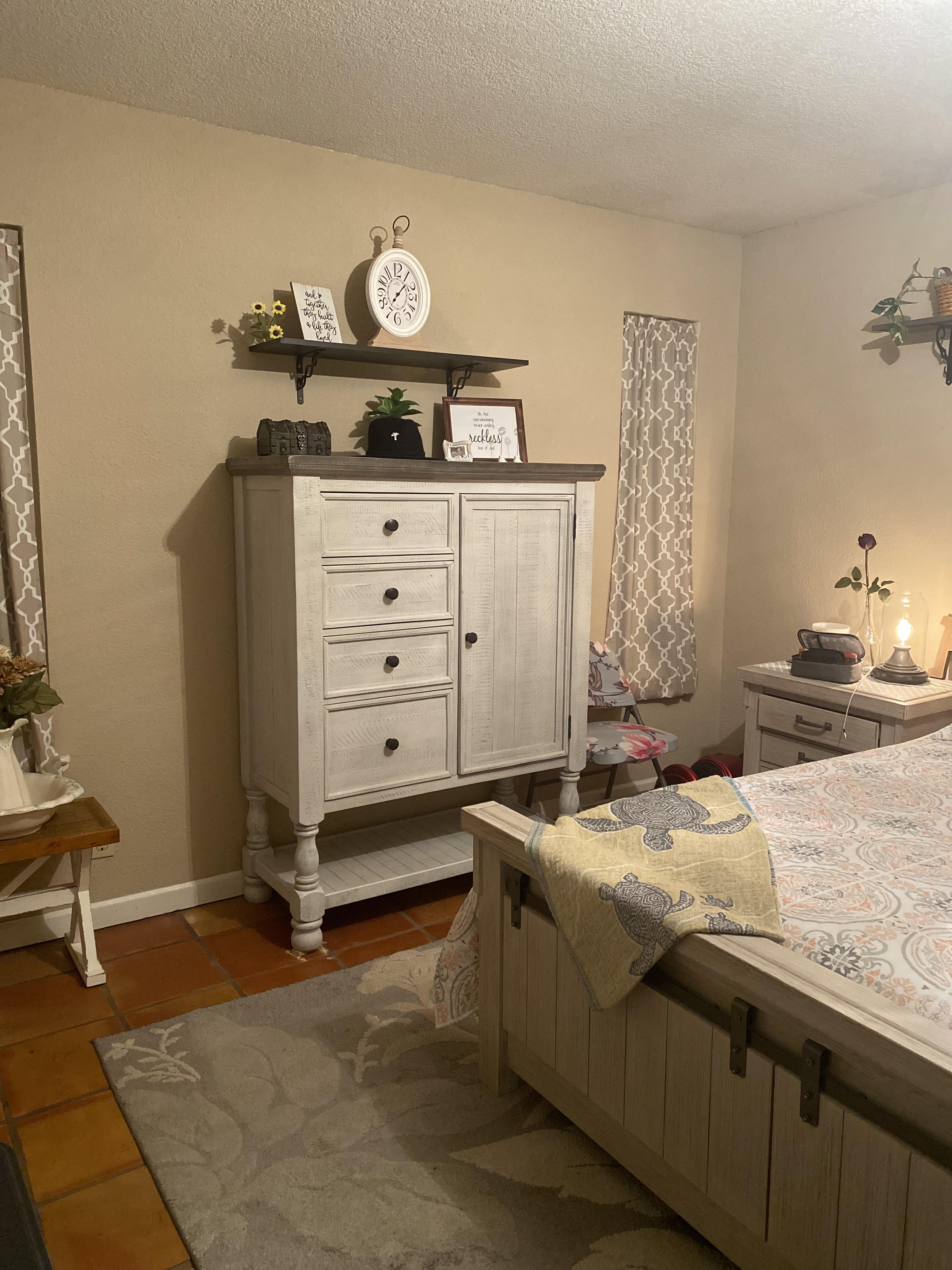 Havalance Door Chest | Ashley