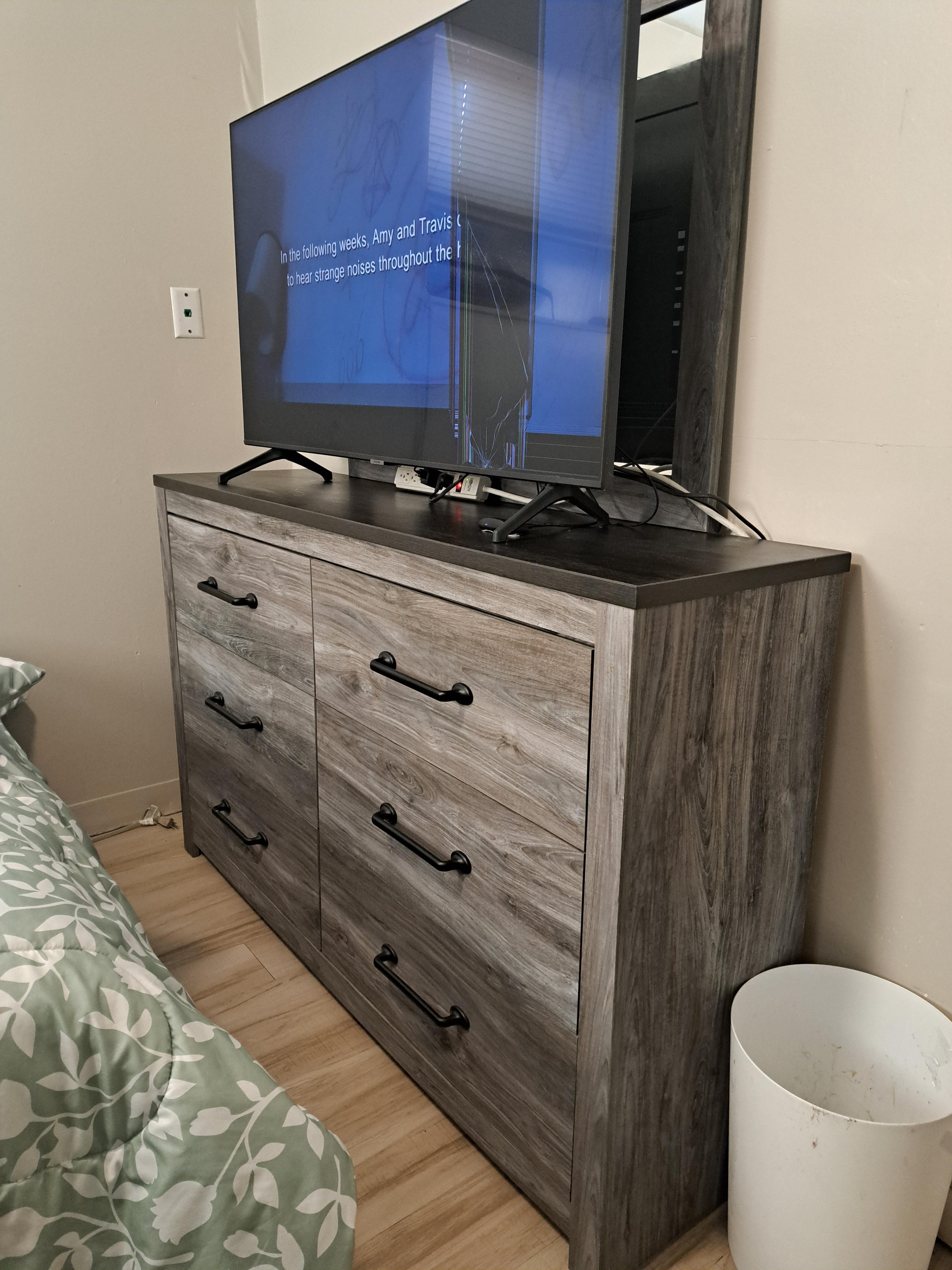 Bronyan Queen Panel Rails | Ashley