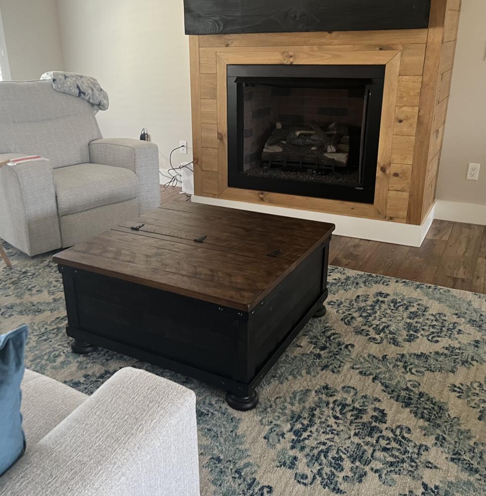 Valebeck Coffee Table with Lift Top | Ashley