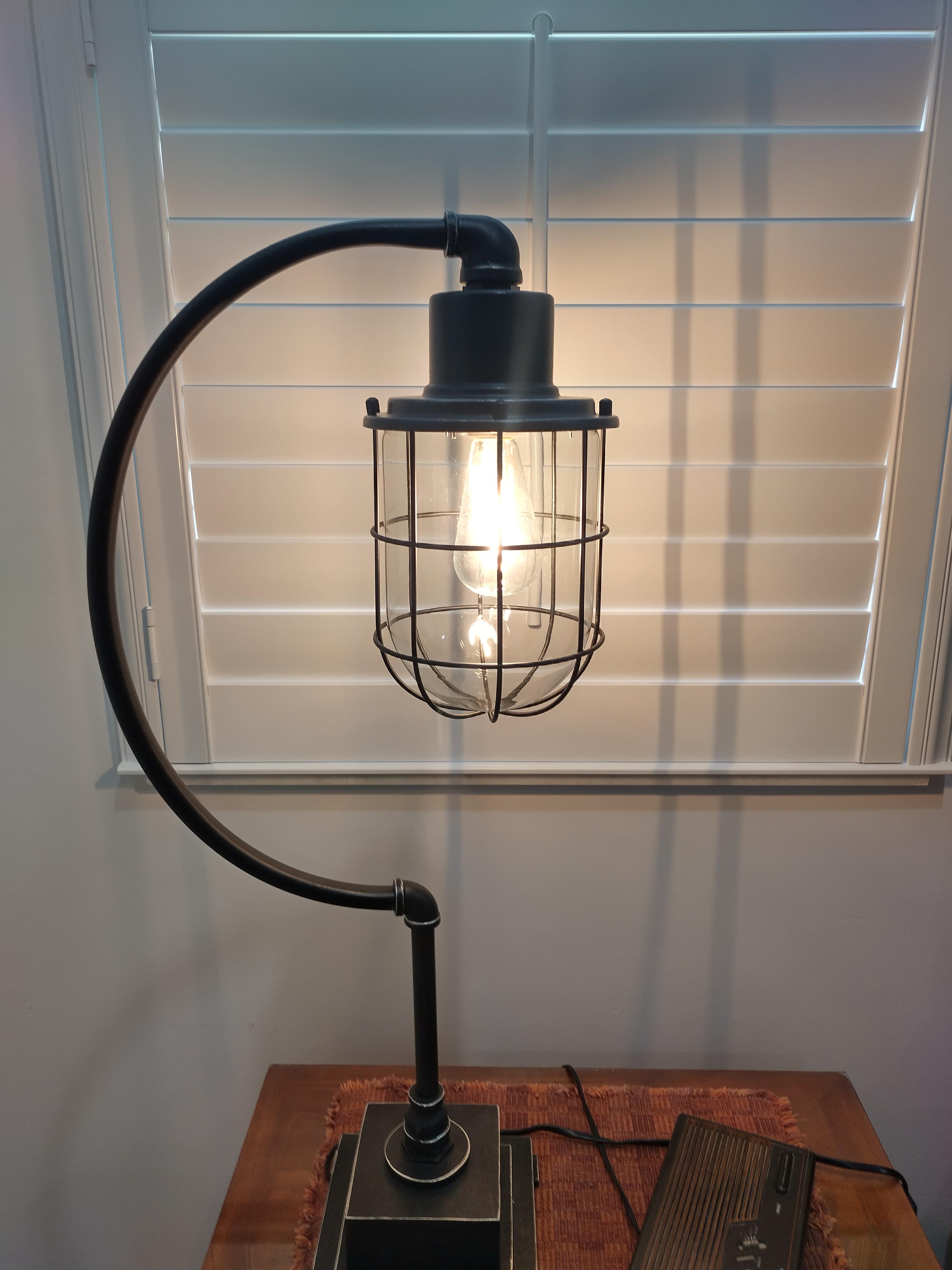 Jae Desk Lamp | Ashley