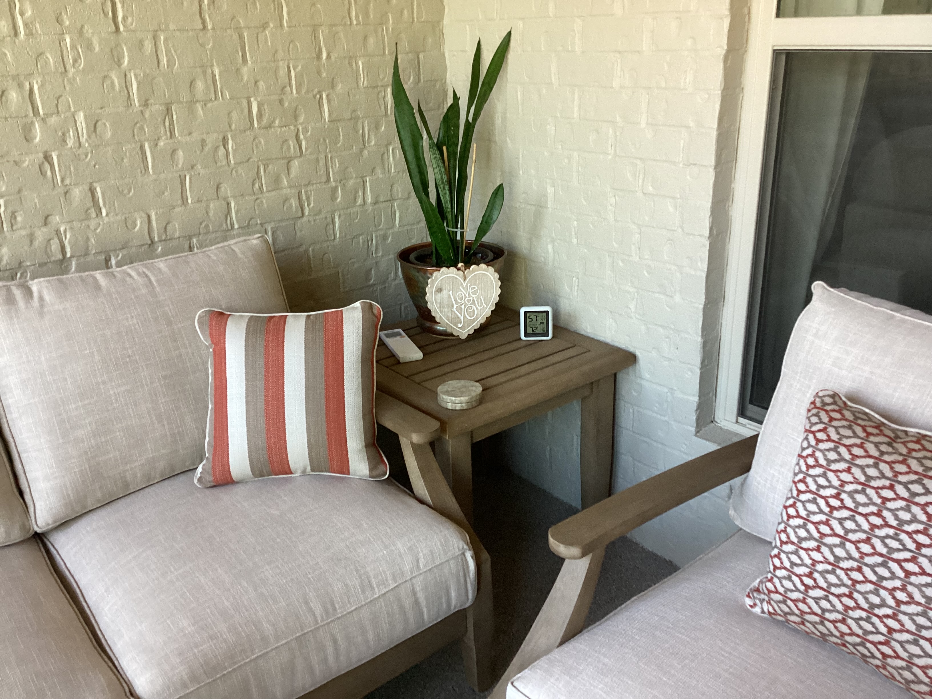 Gerianne Outdoor End Table | Ashley