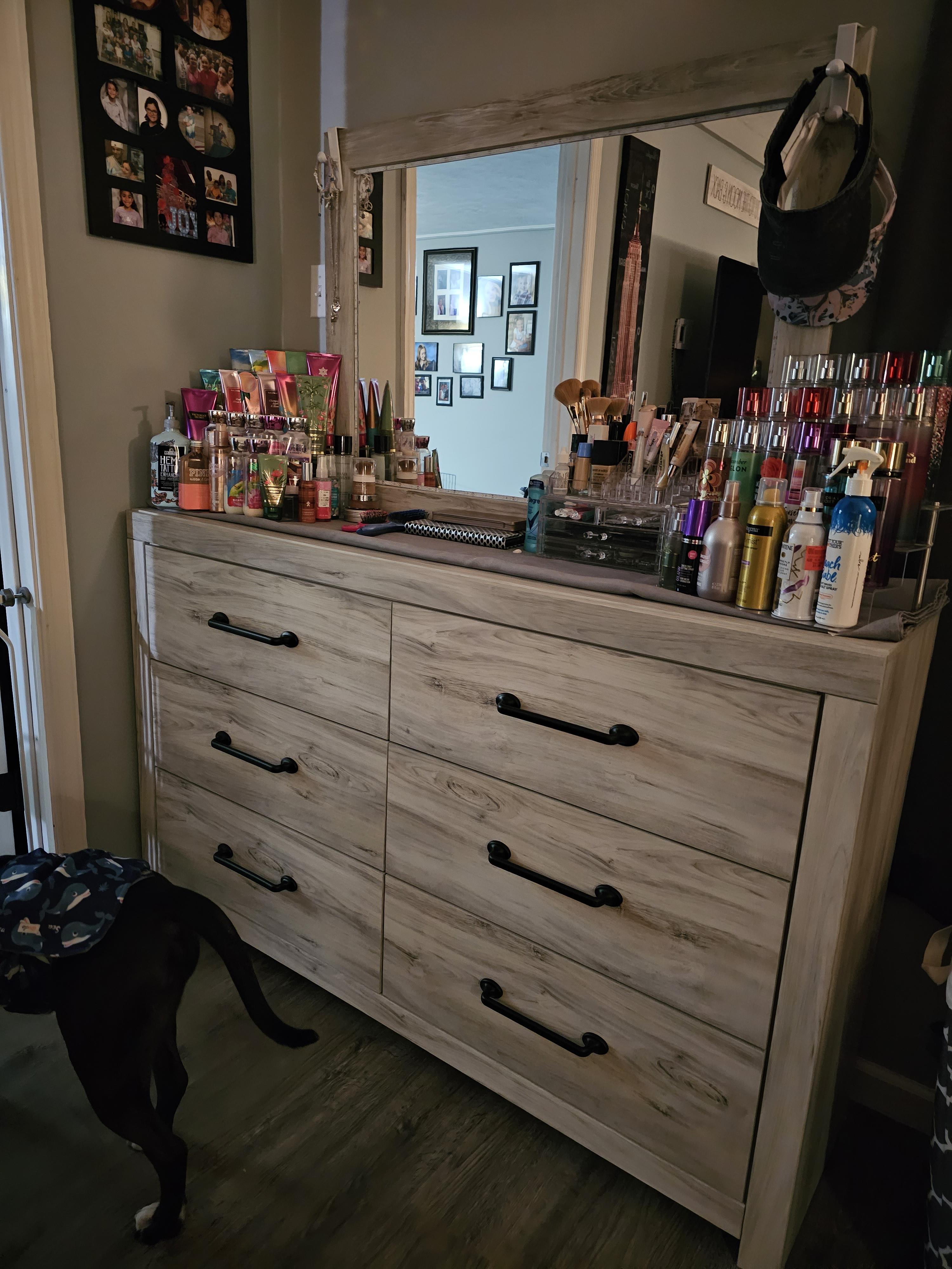Cambeck 5 Drawer Chest of Drawers | Ashley