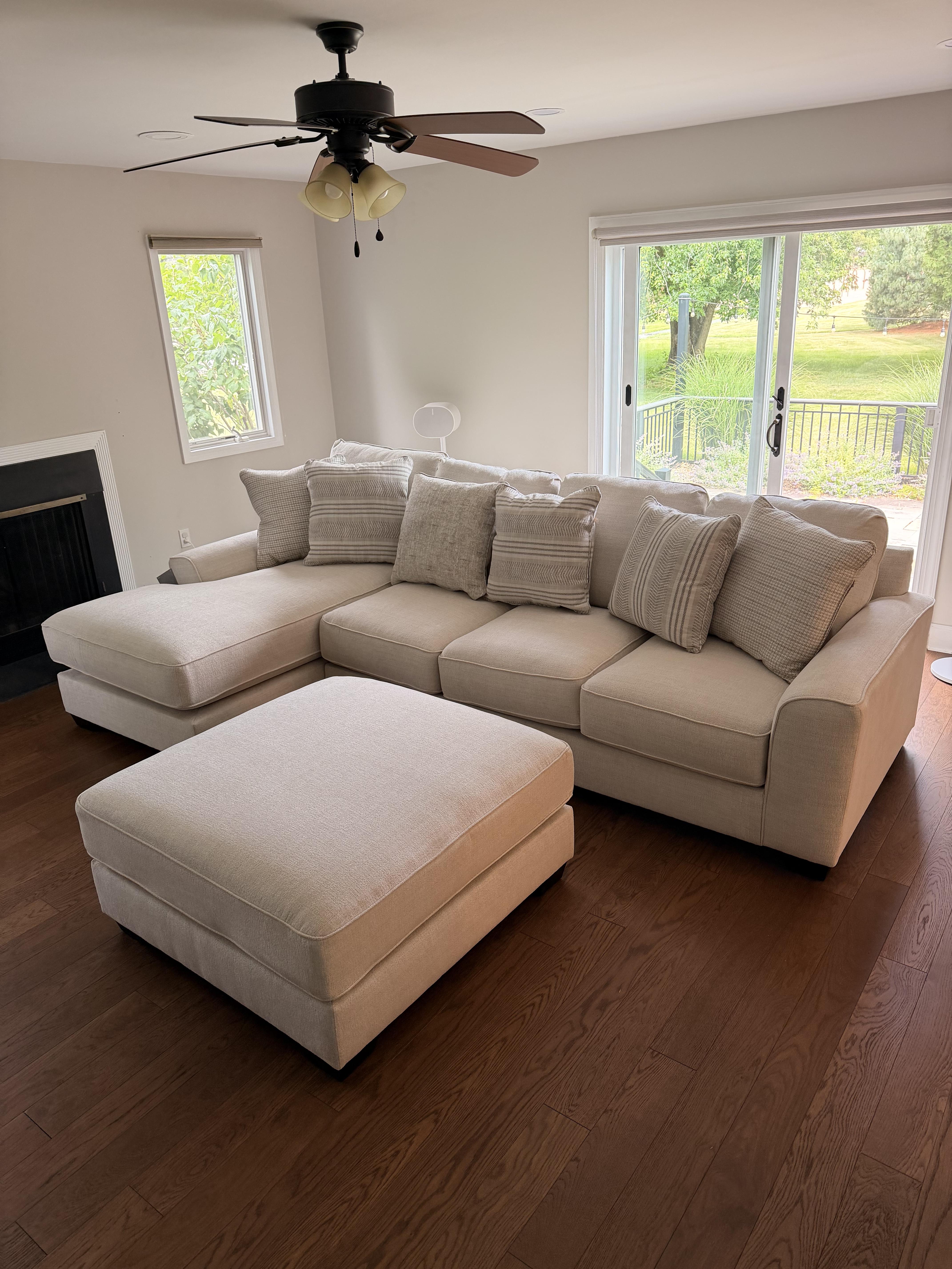 Lerenza 2-Piece Sectional with Chaise | Ashley