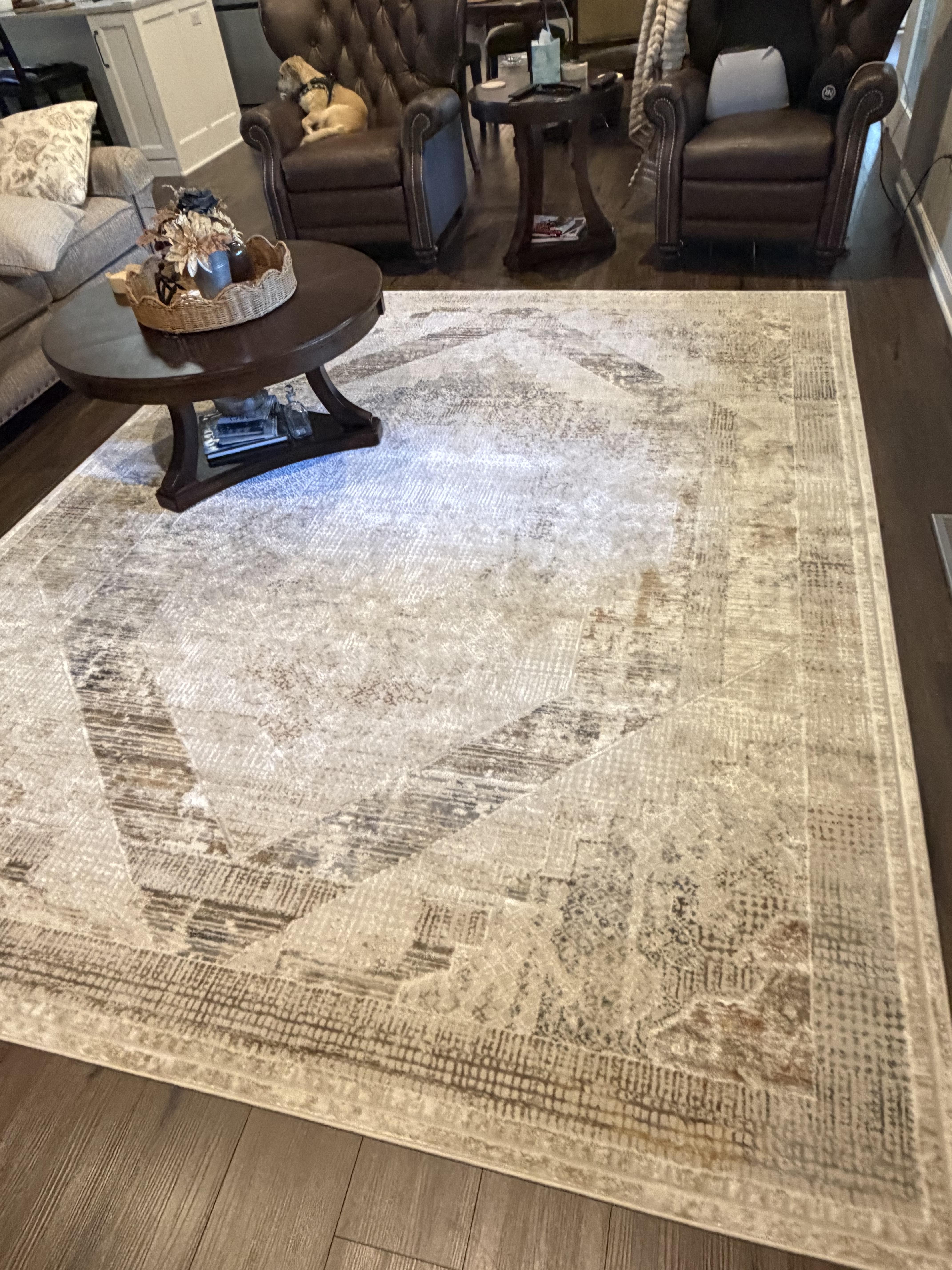 Varnwood 8' x 10' Rug | Ashley