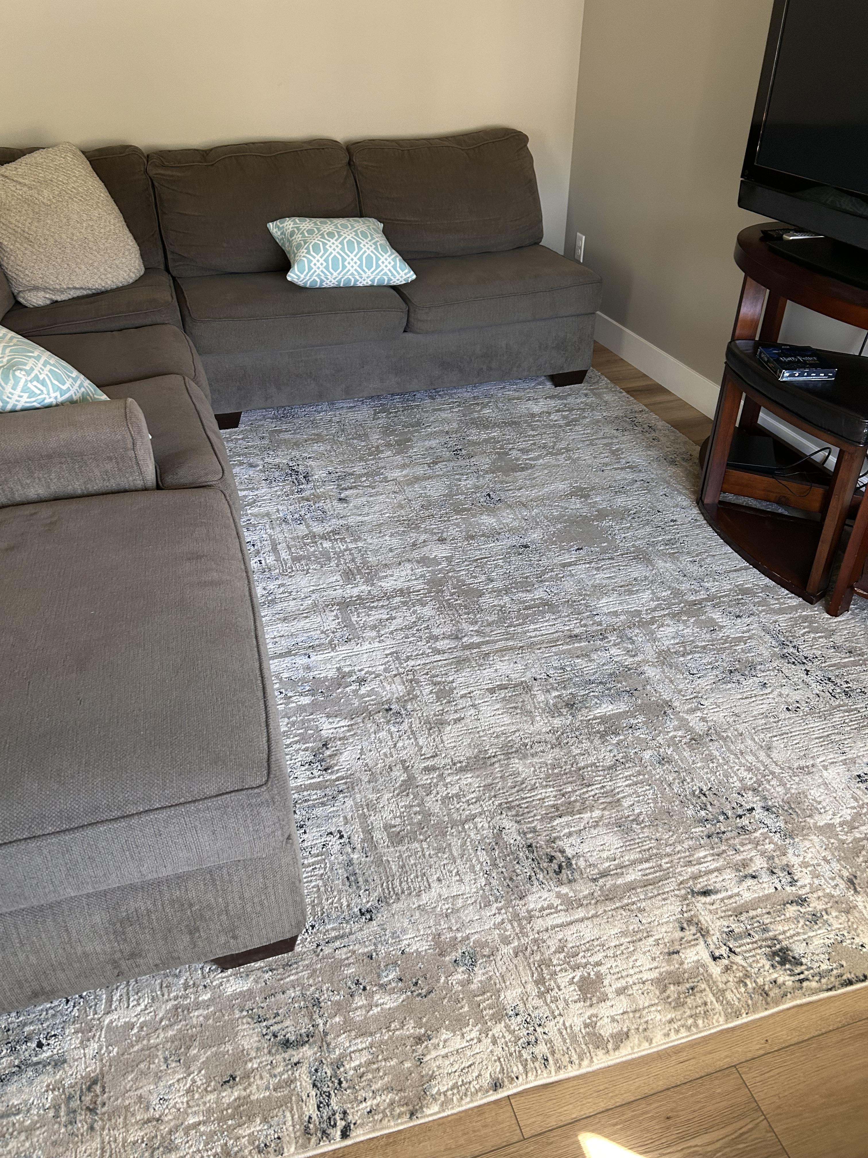 Gentor 5' x 7' Rug | Ashley