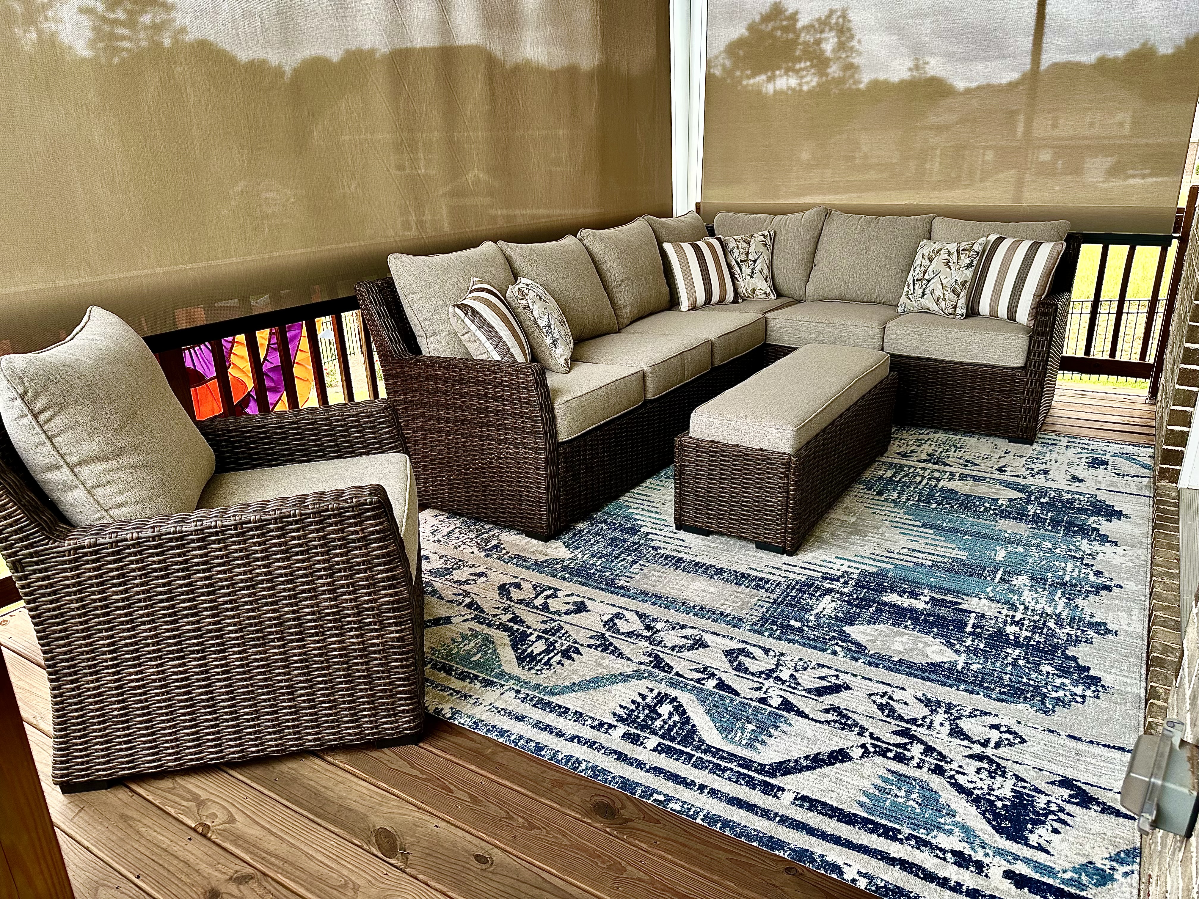 Brook Ranch Outdoor Sectional Set with Lounge Chair and Coffee