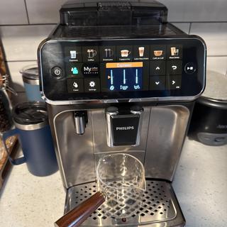 B Class Refurbished - Philips 5400 LatteGo EP5447/94