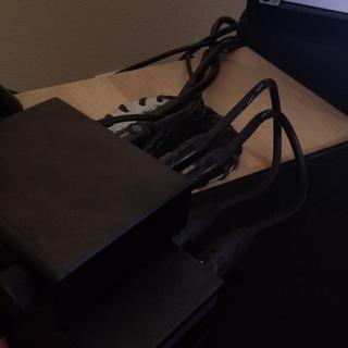 nice and flexible short cables, wish it was shorter :D
