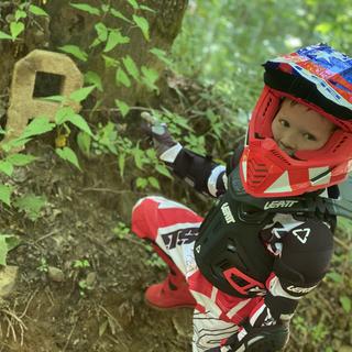 ls2 gate stripes helmet II Gloss White / XL density EPS all add to the safest MX helmet in its class LS2 Youth Gate Stripes Helmet