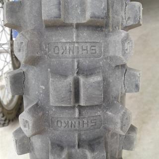 thumbnail image 2 of Shinko 216MX Fat Tyre Cheater Front Tire – 90/100-21 57R (Brand New, Never Mounted) 2 of 6
