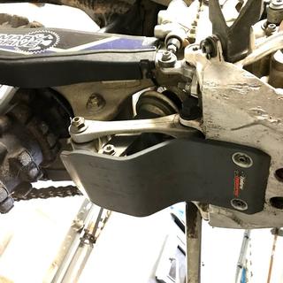 Enduro Engineering Linkage Guard For Kawasaki KLR650 (1987-2023) – Skidplate Mounted, 31-5117