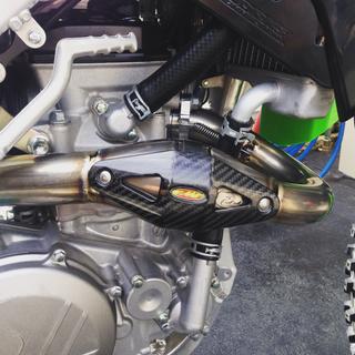 FMF Carbon Heat Shield for Megabomb Header | Parts