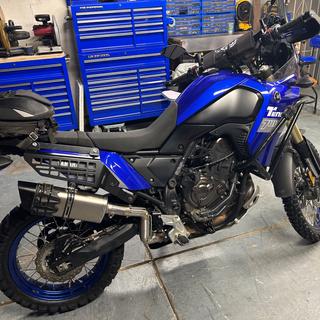 How to strap Tusk soft bags to a pannier rack on a KLR S