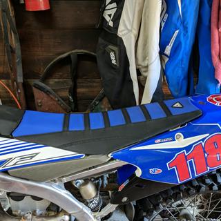 Attack Graphics Factory Seat Cover Blue/Black/Black for Yamaha YFZ 450R SE 2022-2023　並行輸入品