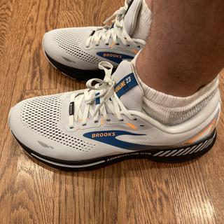brooks adrenaline gts 23 release date