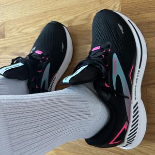 Adrenaline GTS 23 GTX Womens Waterproof Running Shoes Brooks Running