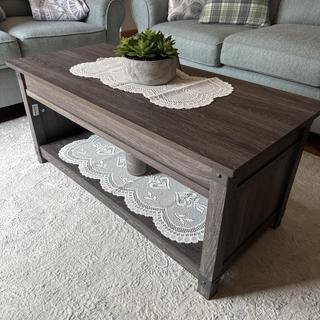 Wells Lift-Top Cocktail Table | Raymour & Flanigan
