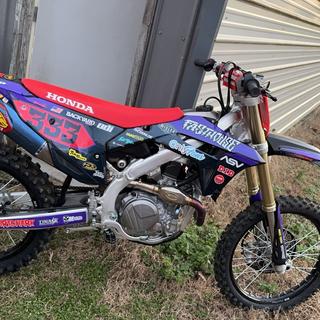 CRF450R 純正マフラー 2020年 CRF450R 純正マフラー 2020年 New OEM