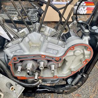 Cyleto Bremsbeläge Vorne & Hinten Für Harley Davidson Sportster 883 (2000-2003) – Halbmetallisch, Leise & Langlebig