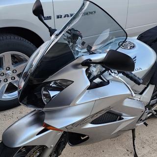 Givi D217S Windscreen Honda VFR800 2002-2011 - RevZilla