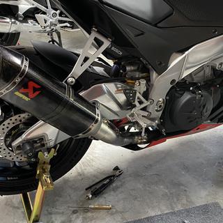 Akrapovic Slip-On Exhaust Aprilia RSV4 RR / RF / Tuono V4 1100 RR