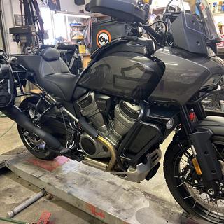 Vance & Hines Adventure Hi-Output 450 Slip-On Muffler For Harley