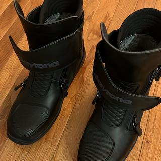 Daytona Arrow Sport GTX Boots - RevZilla display picture 2