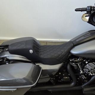 Saddlemen Pro Series SDC Performance Gripper Seat For Harley Saddlemen Pro Series SDC Performance Gripper Seat For Harley