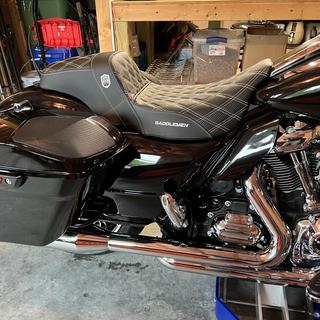 Saddlemen Pro Series SDC Performance Gripper Seat For Harley Saddlemen Pro Series SDC Performance Gripper Seat For Harley