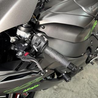 Titanium / Black Adjustable Clutch & Brake Levers - Triumph - View #9