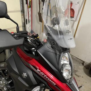Givi AF3112 Airflow Windscreen Suzuki V-Strom DL650 / XT
